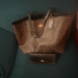 Coach Bag w Matching Wallet